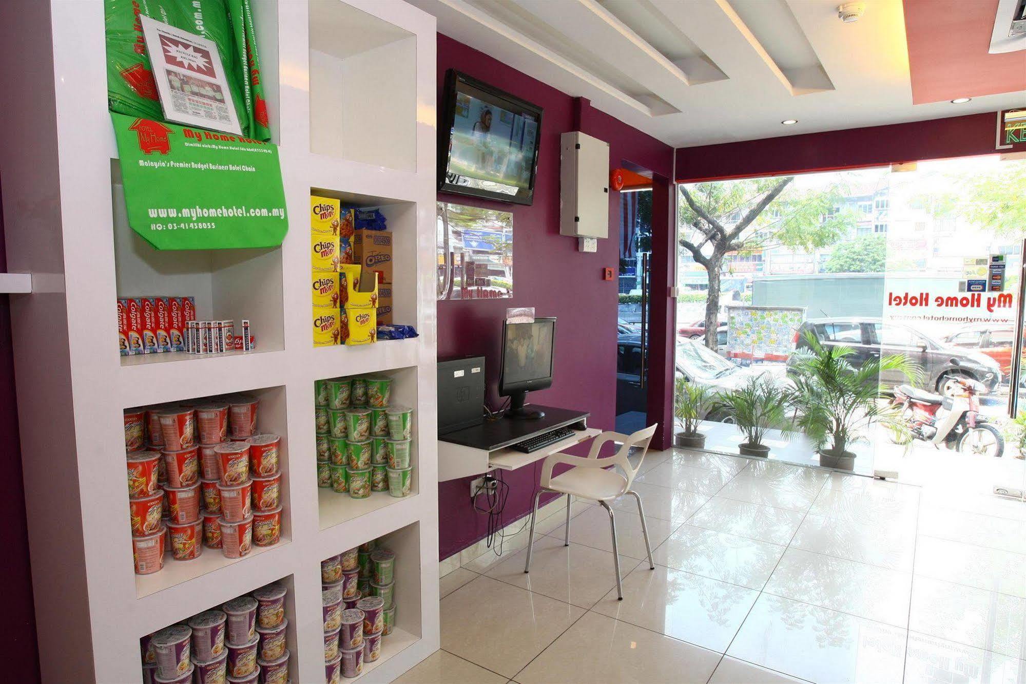 My Home Hotel @ Taman Connaught Cheras Esterno foto