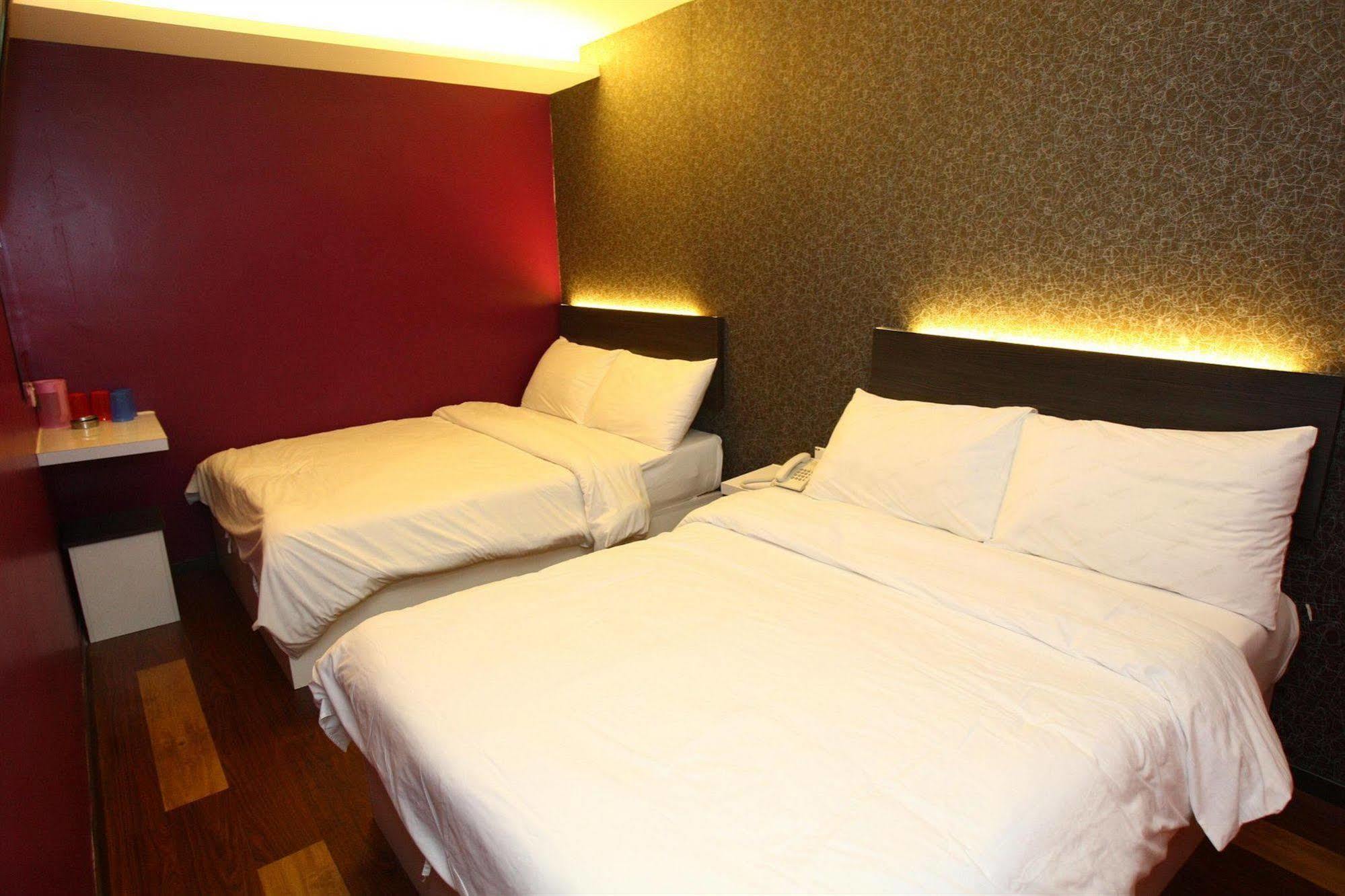My Home Hotel @ Taman Connaught Cheras Esterno foto